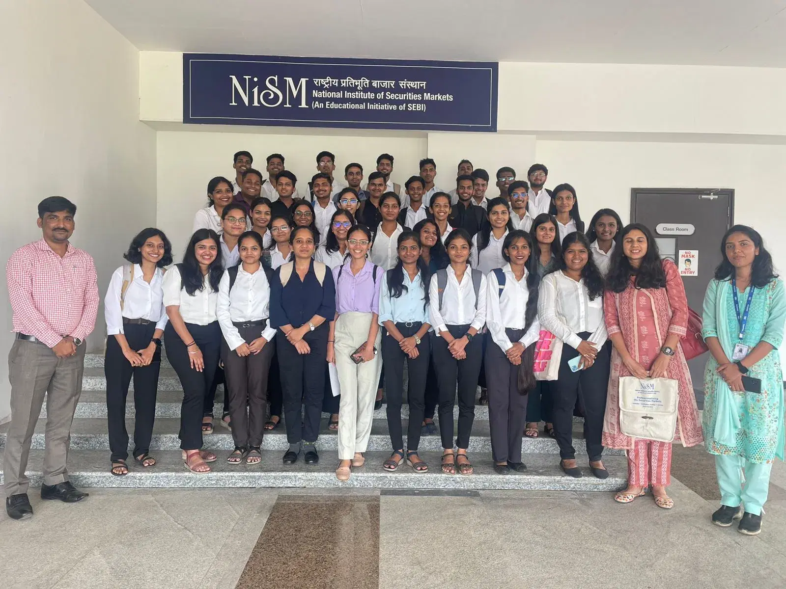 SASMIRA's Business School Mumbai Visits photo 1